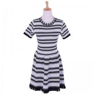 Customized Summer Black White Geometric Design Ladies Sweater Dress